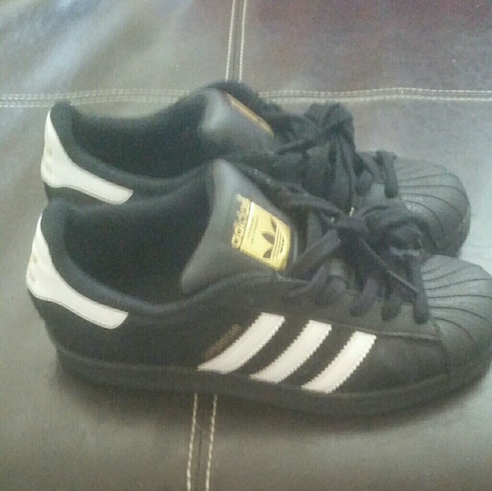 Adidas superstars sneakers size:5.5